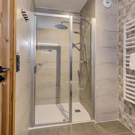 Lägenhet White Pearl A15 - Alpes Travel - - Sleeps 4